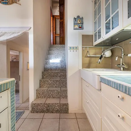 Domus Luna With Sea View Tatil Evi