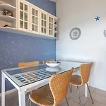 Domus Luna With Sea View 度假居