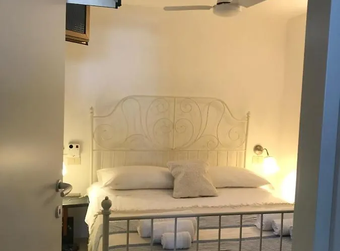 Domus Luna With Sea View * 维拉西米乌斯