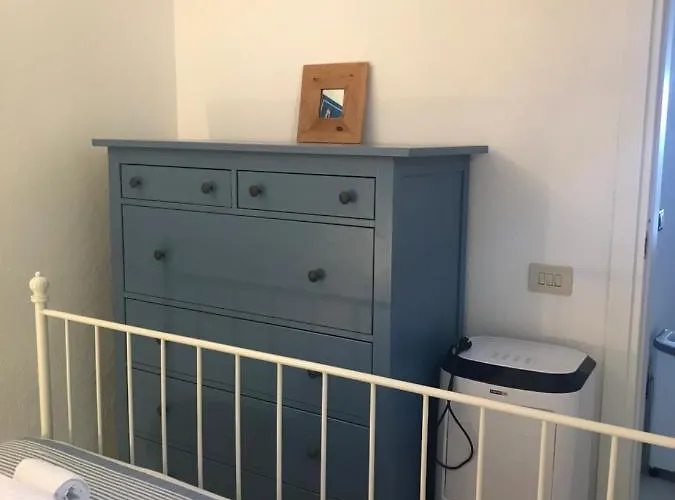 Domus Luna With Sea View Дом отдыха Вилласимиус