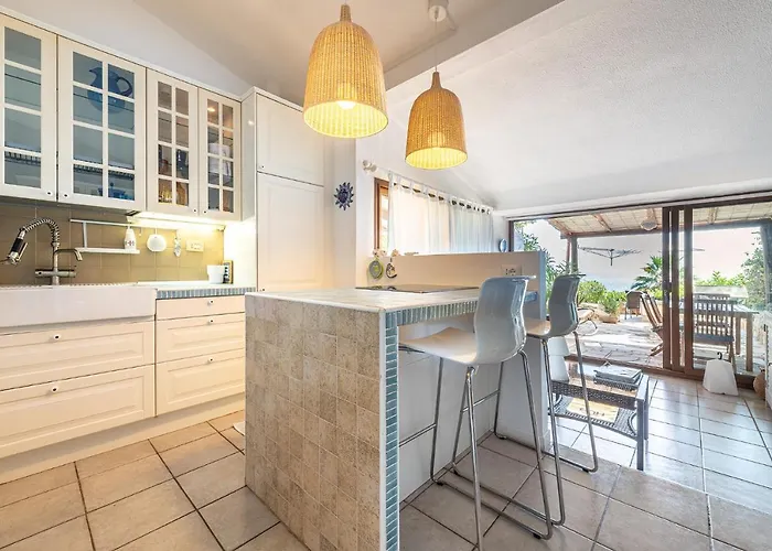 度假居 Domus Luna With Sea View *